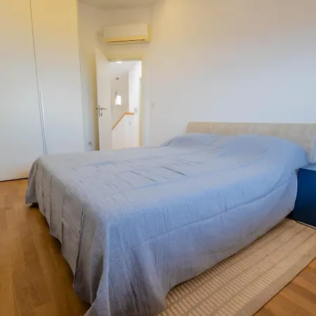 Quiet Living For Digital Nomads With Fast Wifi * Kostrena